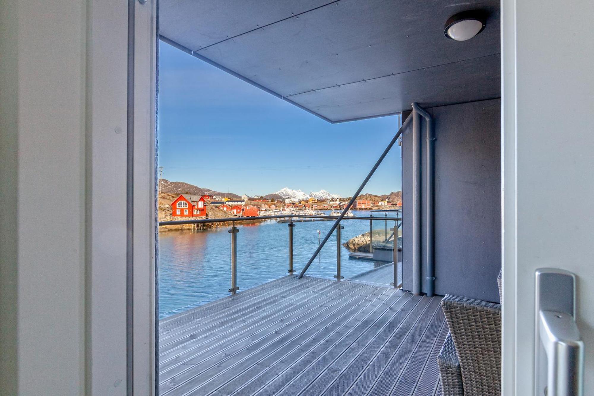 Gjermesoy Luxury Apartment Ballstad Esterno foto